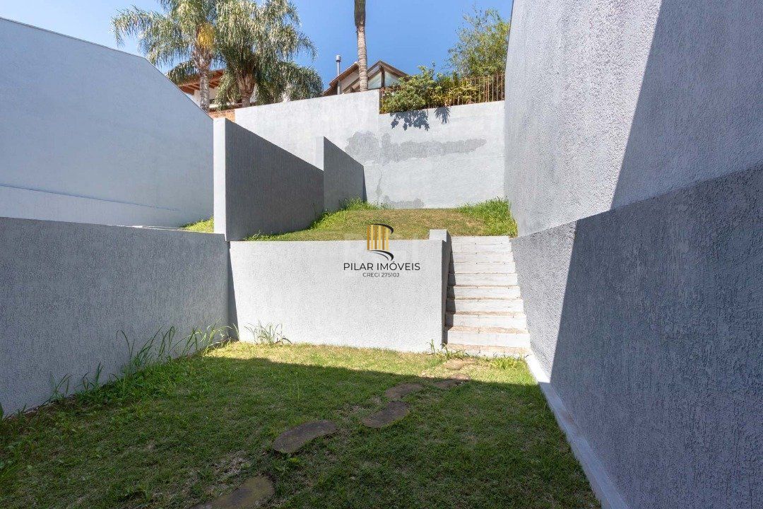 Casa para Venda - 168m², 3 dormitórios, sendo 1 suites, 2 vagas - Imperial Park