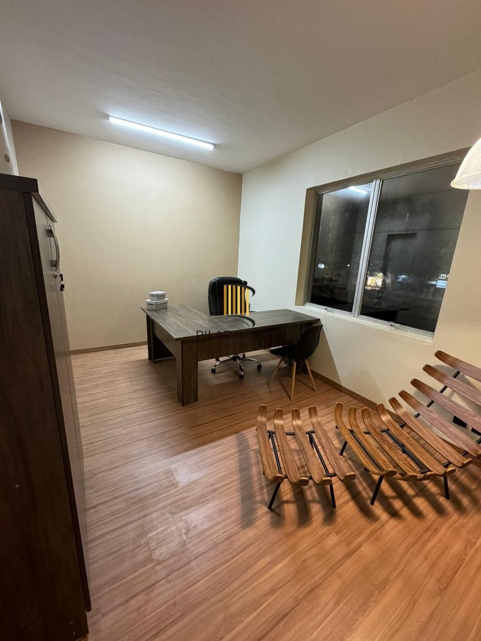 Sala comercial localizada, no coração do bairro Tristeza.