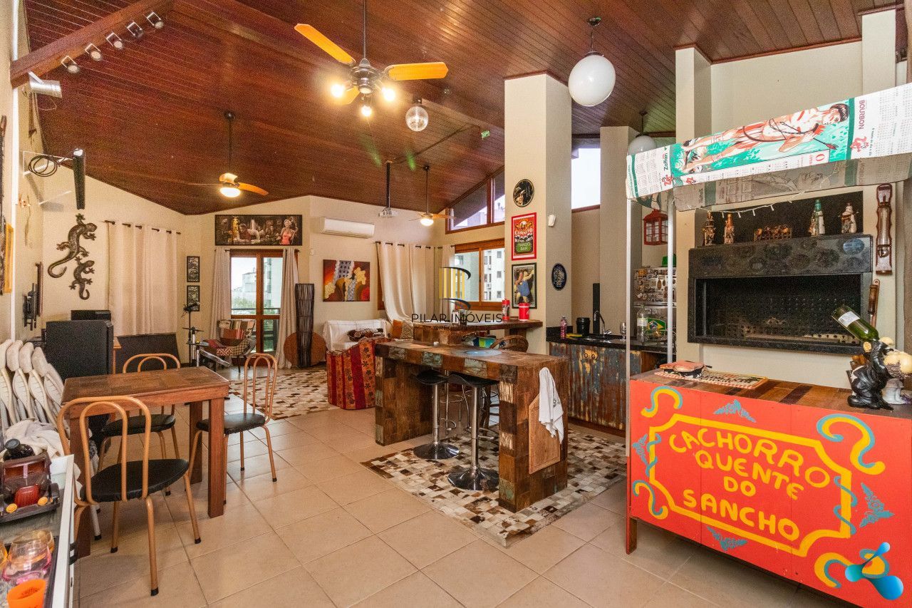 Casa 4 dormitórios no bairro Tristeza