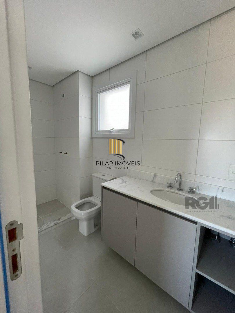 Duplex 3 dormitórios no bairro Atlântida
