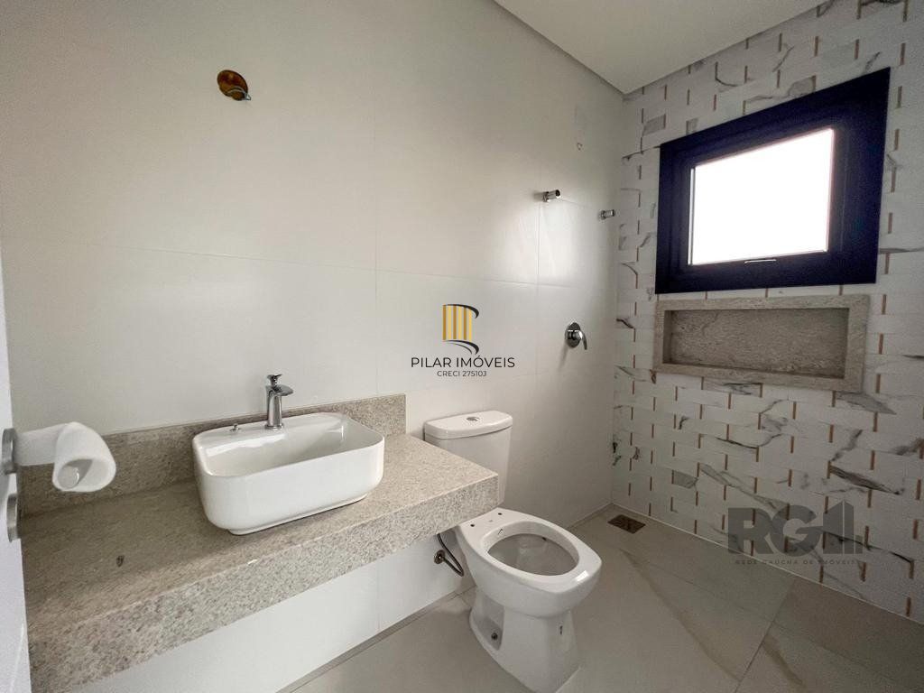 Casa de Condomínio 5 dormitórios no bairro Marina