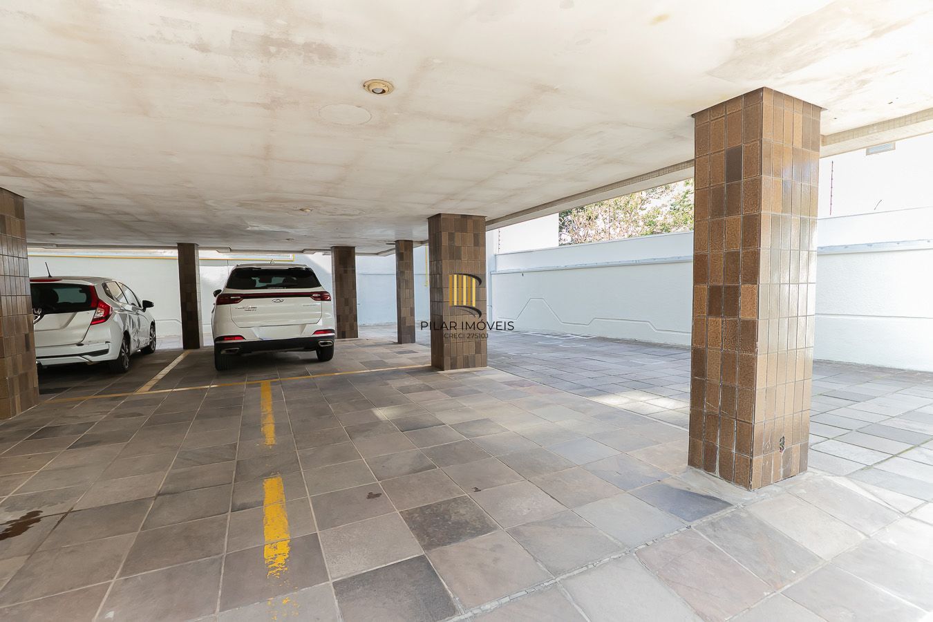 Apartamento 3 dormitórios, 3 vagas e 259 m² no bairro Auxiliadora.