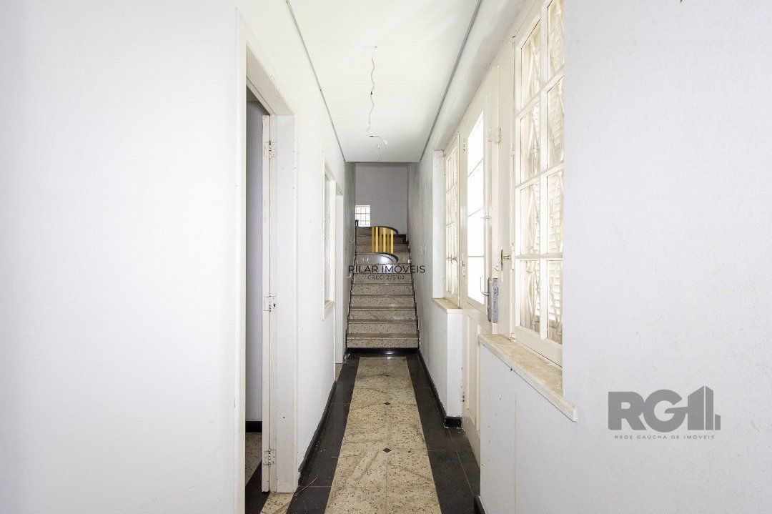 Casa 3 dormitórios no bairro Floresta