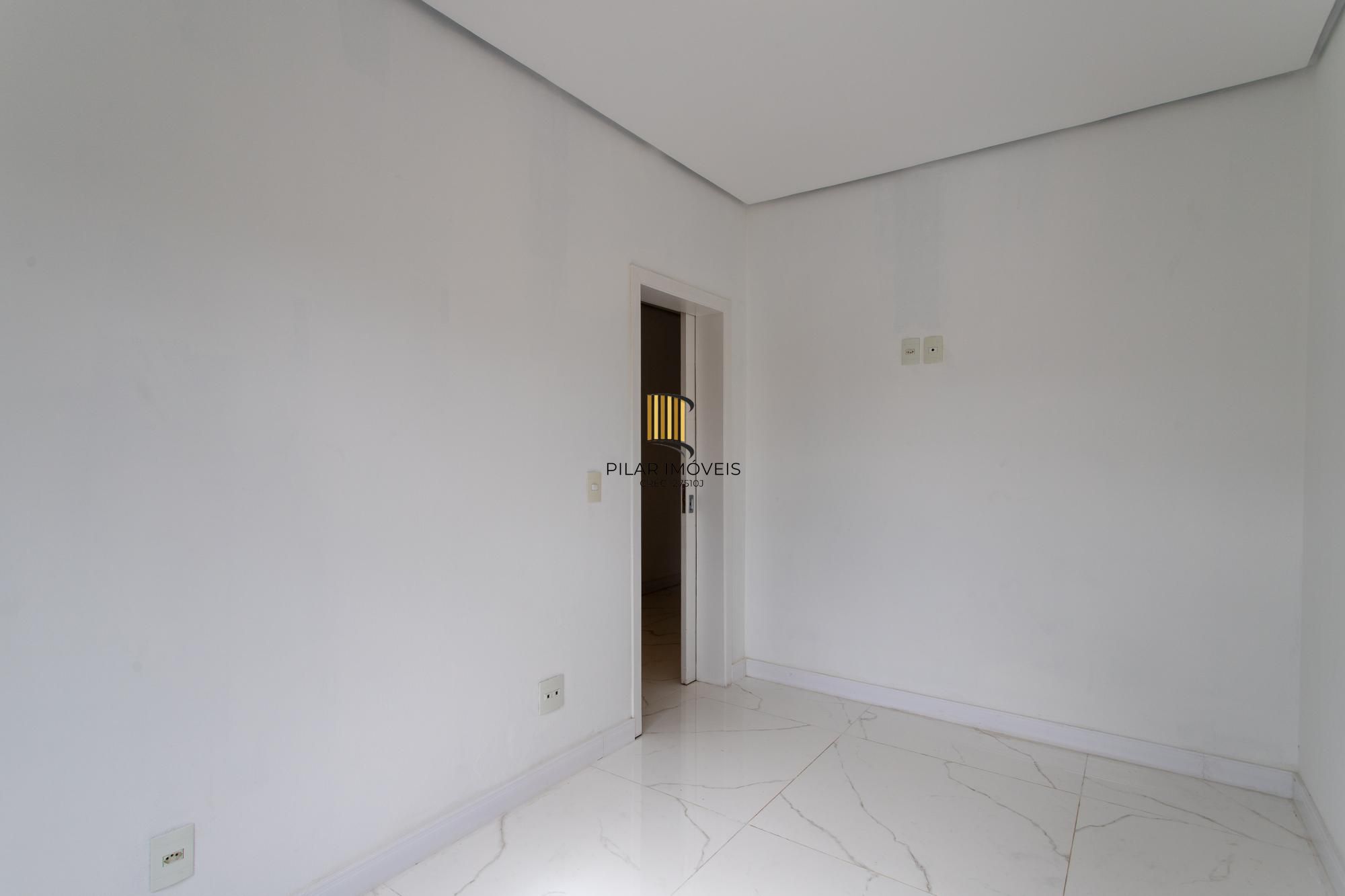 Casa em condomínio no Terra Ville  .Esta casa de alto padrão, dispõe de 4 suítes