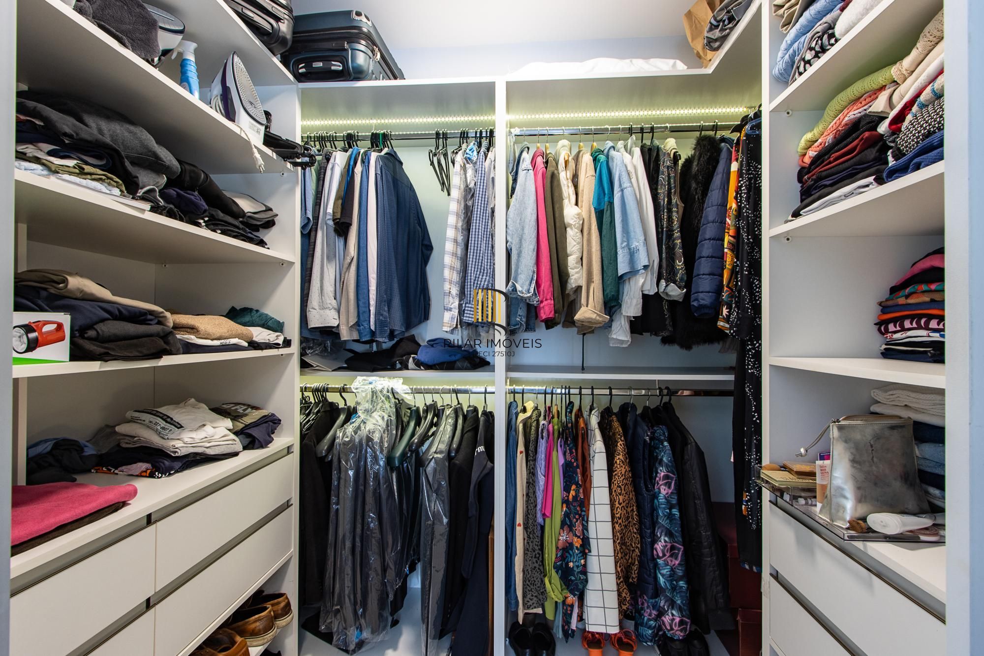 Apartamento impecável, orientação solar privilegiada!