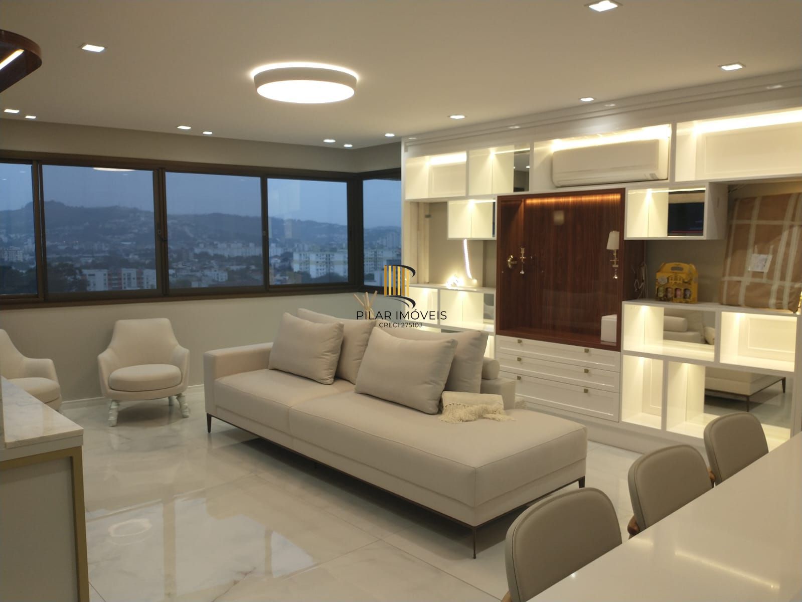 Apartamento 03 dormitórios, 01 suíte, 02 vagas individuais e cobertas, infraestrutura completa, Bairro Cristal - Pilar Imóveis