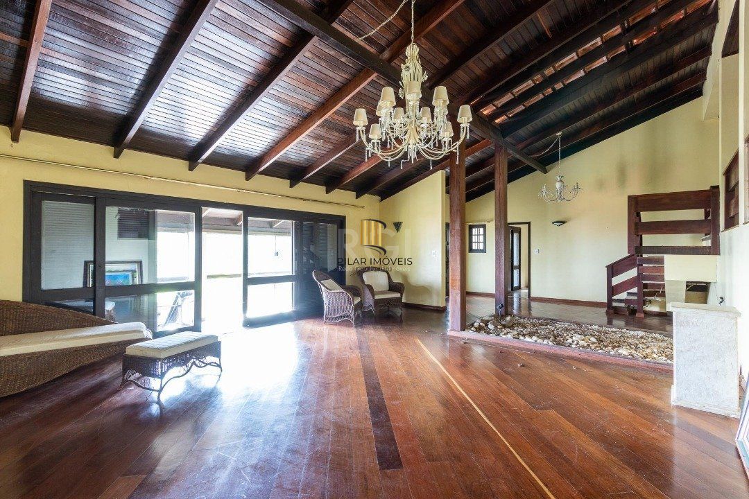 Casa para Venda - 500m², 4 dormitórios, sendo 1 suites, 4 vagas - Vila Conceição