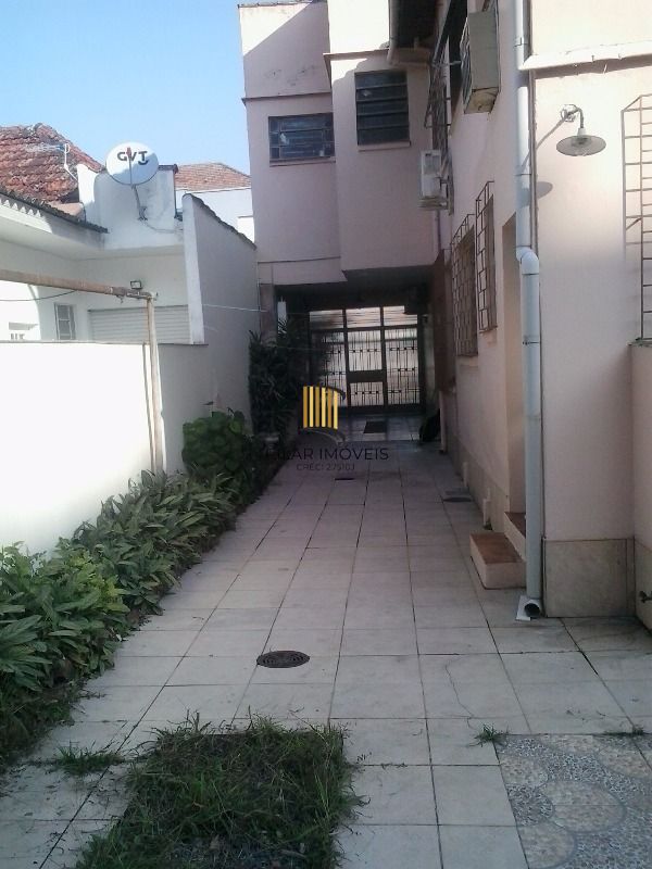 Casa para Venda - 250m², 5 dormitórios, 6 vagas - Menino Deus
