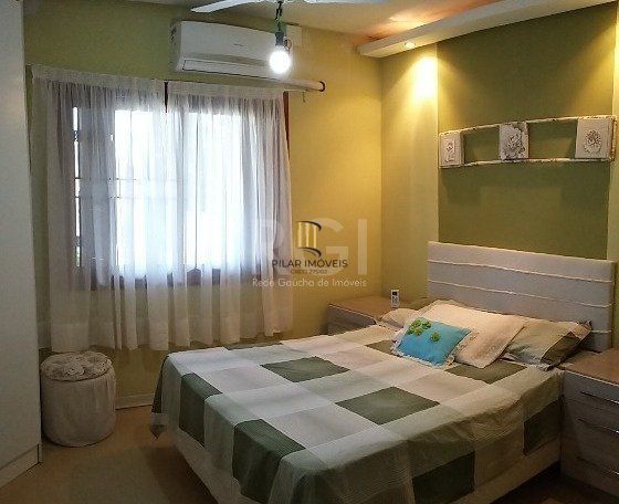 Casa 3 dormitórios no bairro Aberta dos Morros