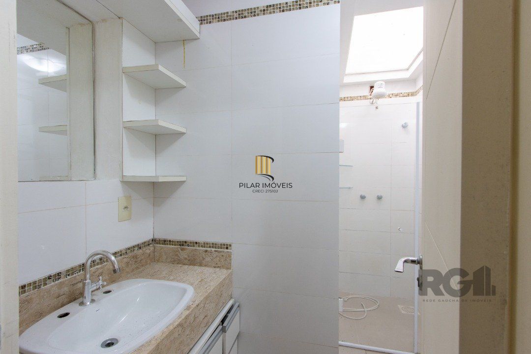 Casa Condominio para Venda - 132.48m², 3 dormitórios, sendo 1 suites, 2 vagas - Nonoai