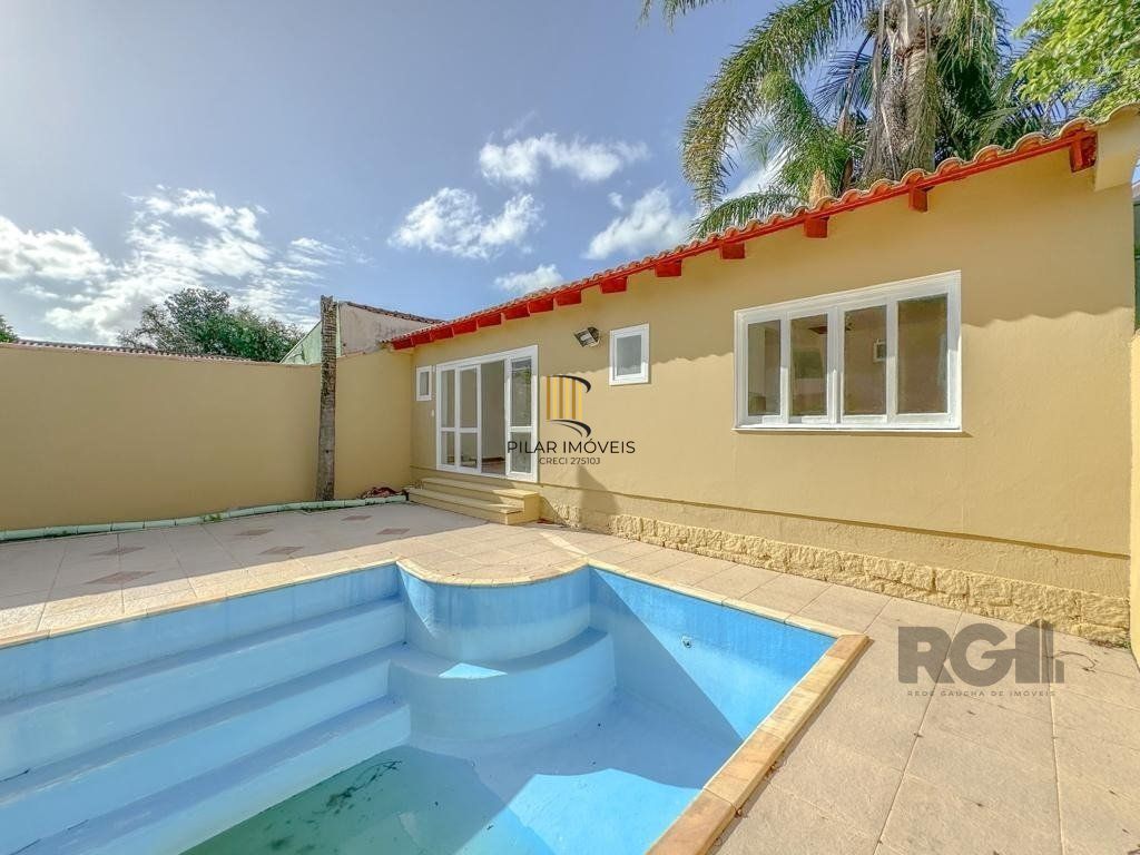 Casa Condominio para Venda - 297.63m², 3 dormitórios, sendo 1 suites, 2 vagas - Espirito Santo
