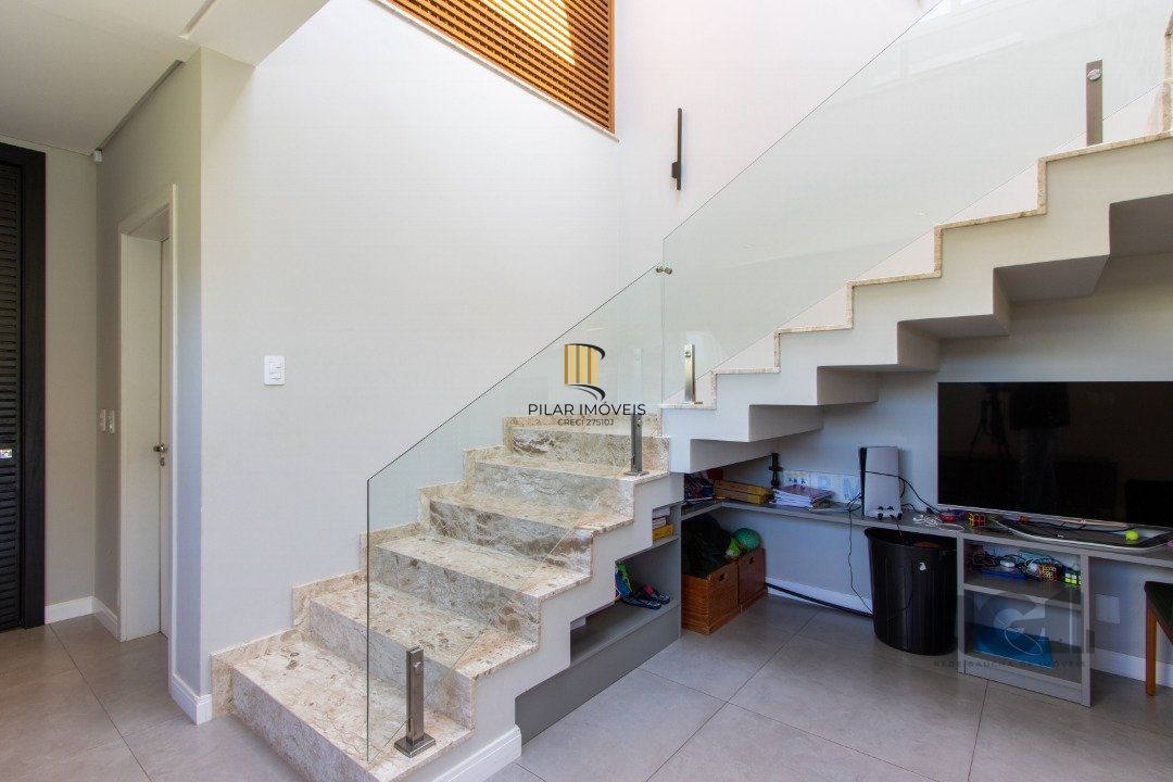 Casa de Condomínio 4 dormitórios no bairro Vila Nova