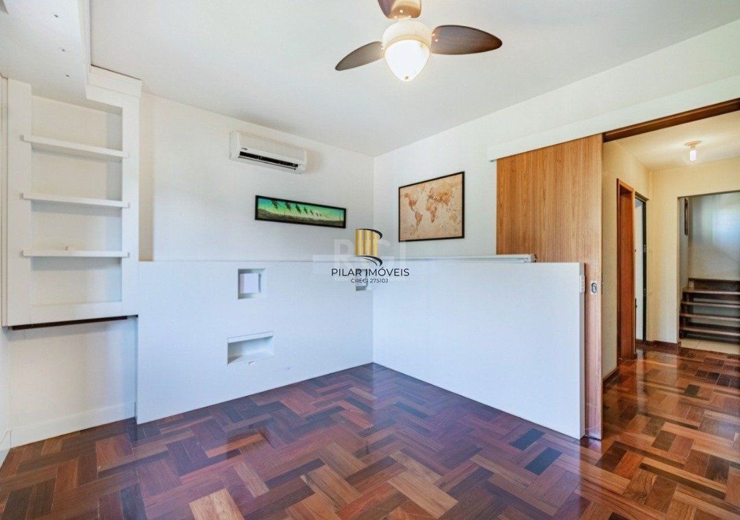 Casa para Venda - 255m², 3 dormitórios, sendo 1 suites, 3 vagas - Ipanema