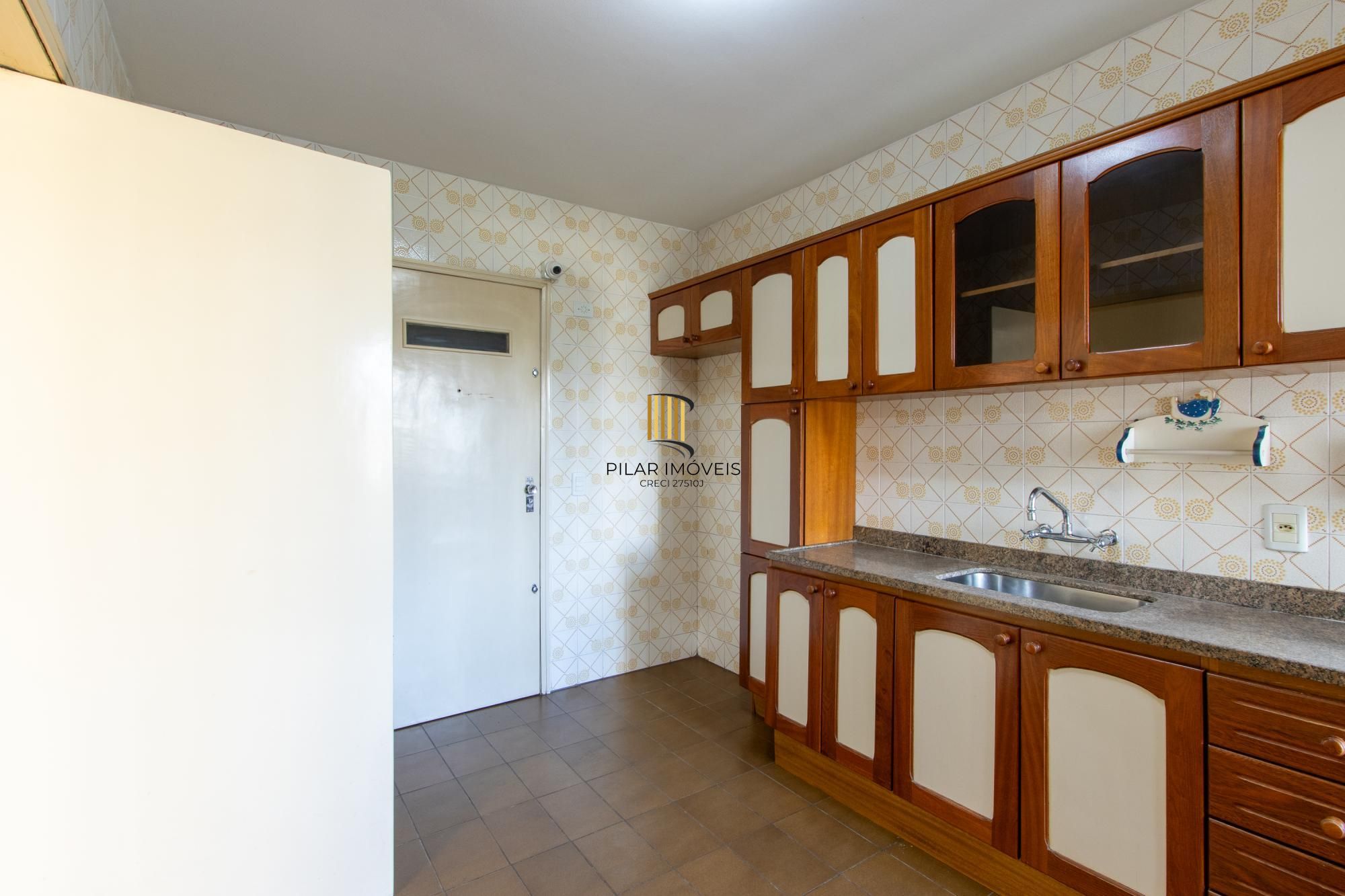 Apartamento de 2 dormitórios e uma vaga,  com infraestrutura