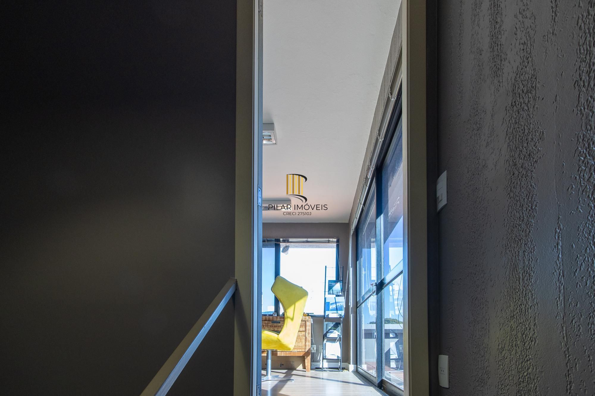 Sala Comercial Duplex à Venda no Bairro Petrópolis – Edifício João Abbott