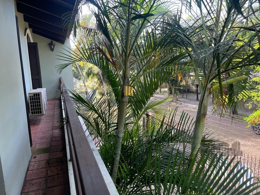 Casa 5 dormitórios no bairro Nonoai