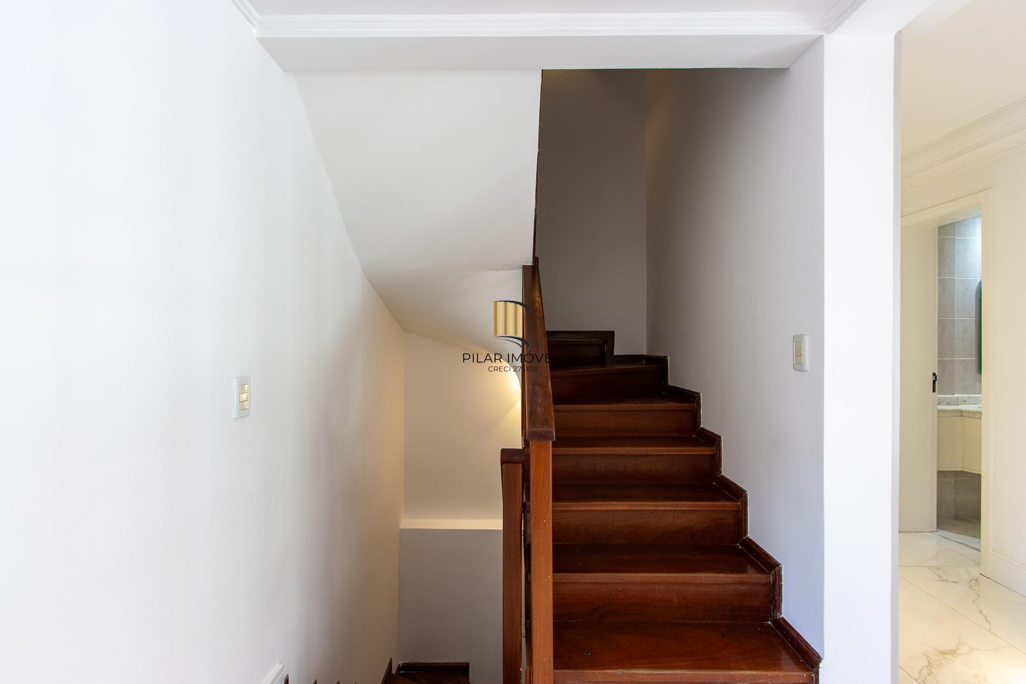 Casa com 4 dormitórios no Espírito santo