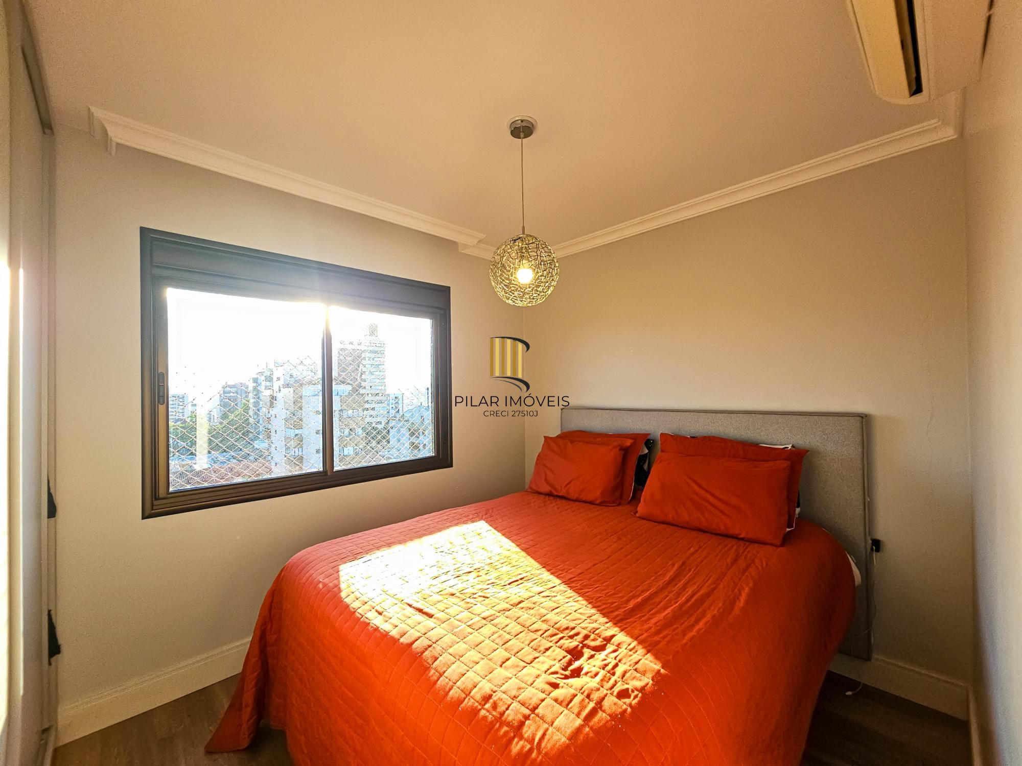 Apartamento Impecável no Petrópolis - 2 D (1 Suíte)