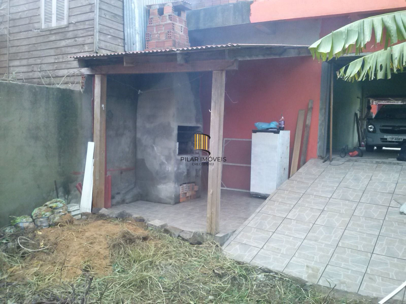 Casa 3 dormitórios no bairro Costa e Silva