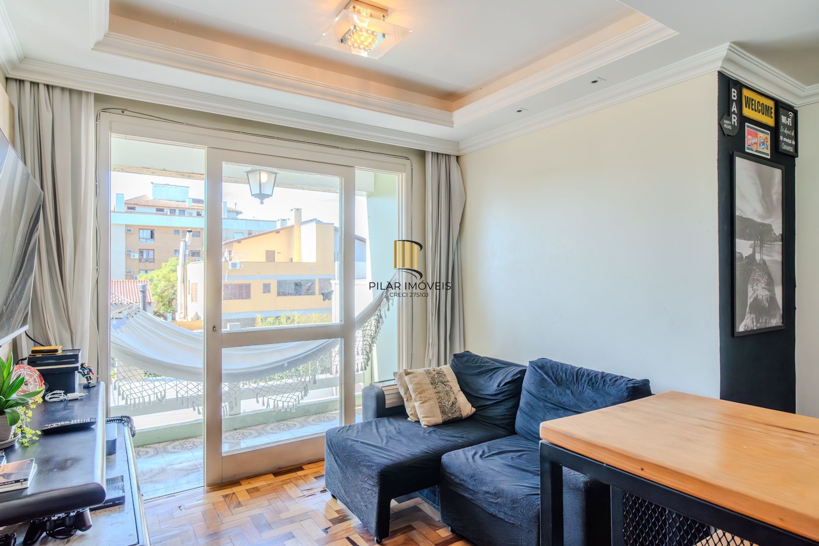 Apartamento com 70,37m², 2 dormitórios, de casal com sacada