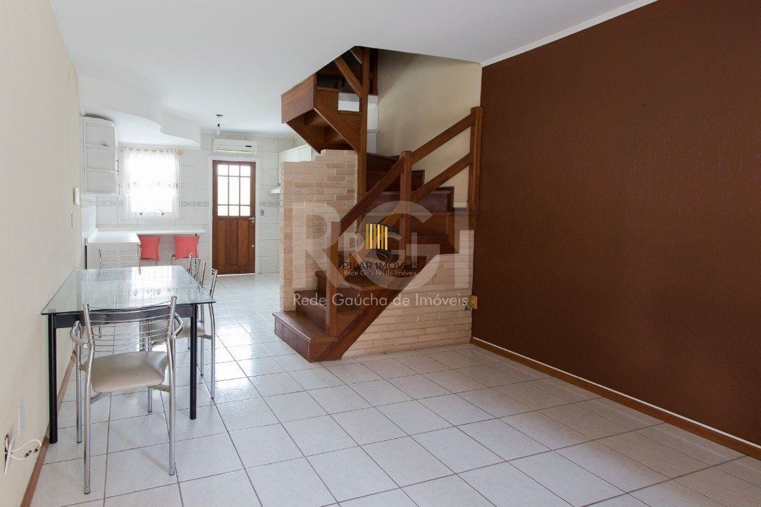 Casa Condominio para Venda - 92.32m², 3 dormitórios, sendo 1 suites, 2 vagas - Cristal