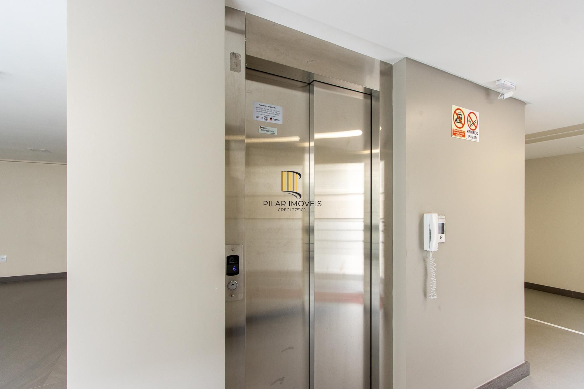 Apartamento 2 dormitórios no bairro Menino Deus