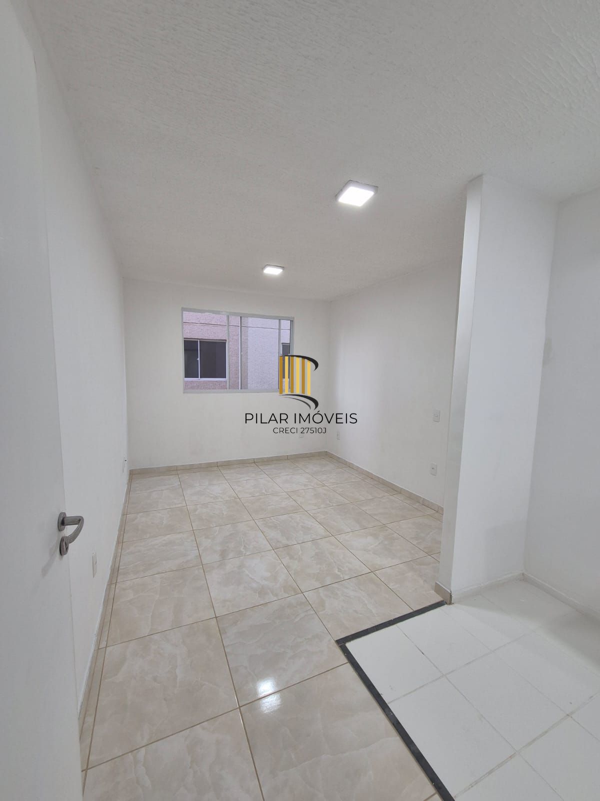 Apartamento 2 dormitórios no bairro Rubem Berta