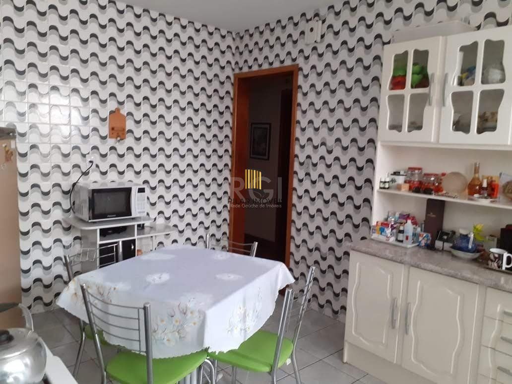 Casa para Venda - 130m², 4 dormitórios, Santa Tereza