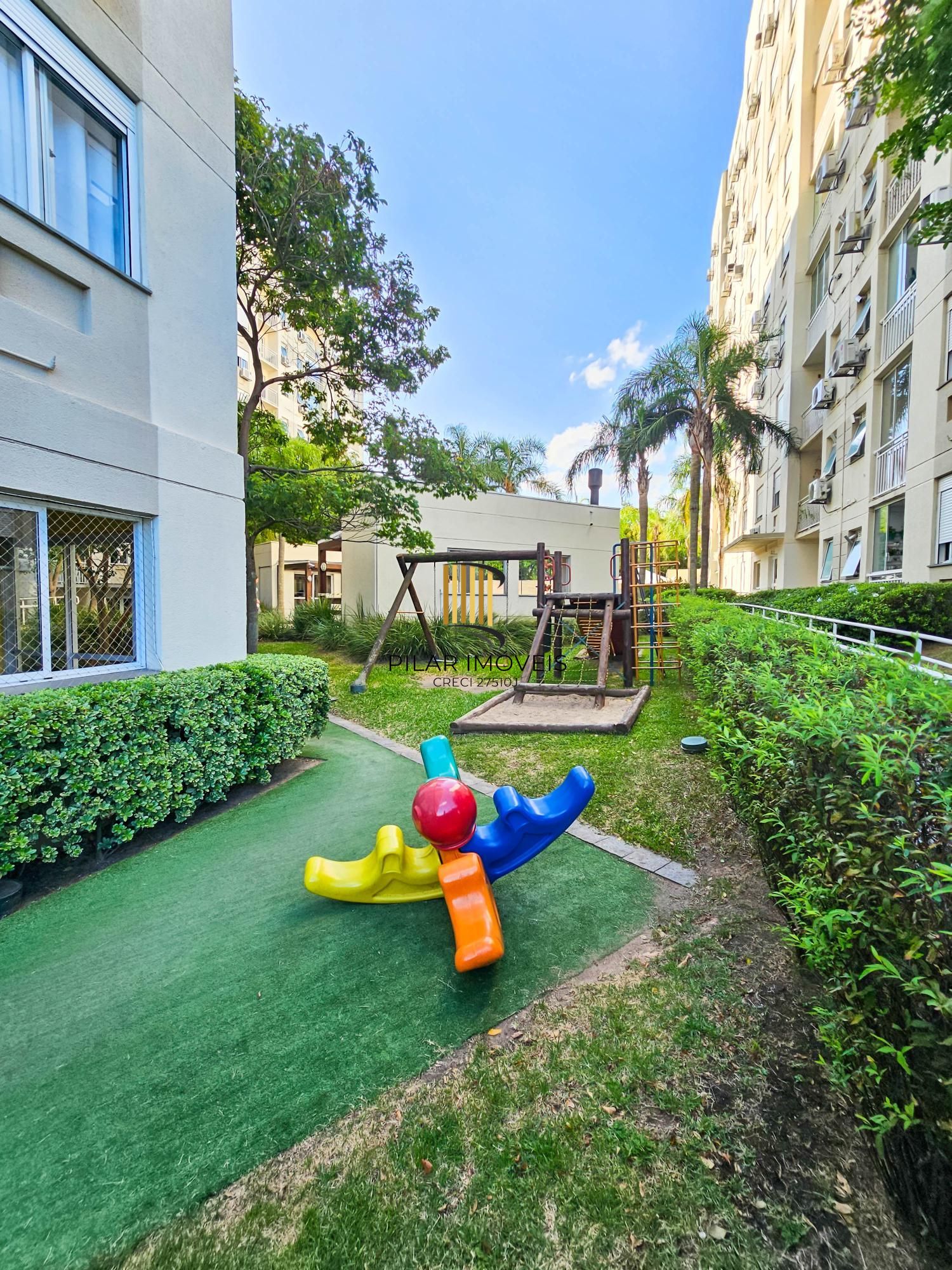 Apartamento de 2 quartos, com suíte, churrasqueira, vaga escruturada, infra completa, na zona sul.