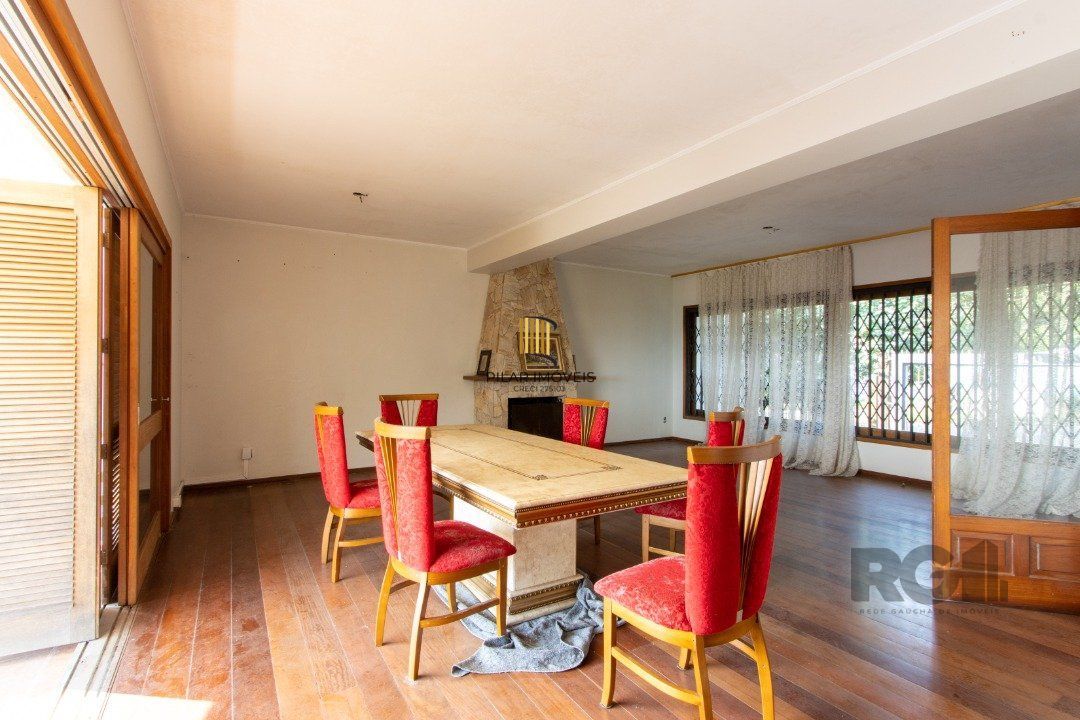 Casa para Venda - 361.95m², 4 dormitórios, sendo 2 suites, 3 vagas - Nonoai