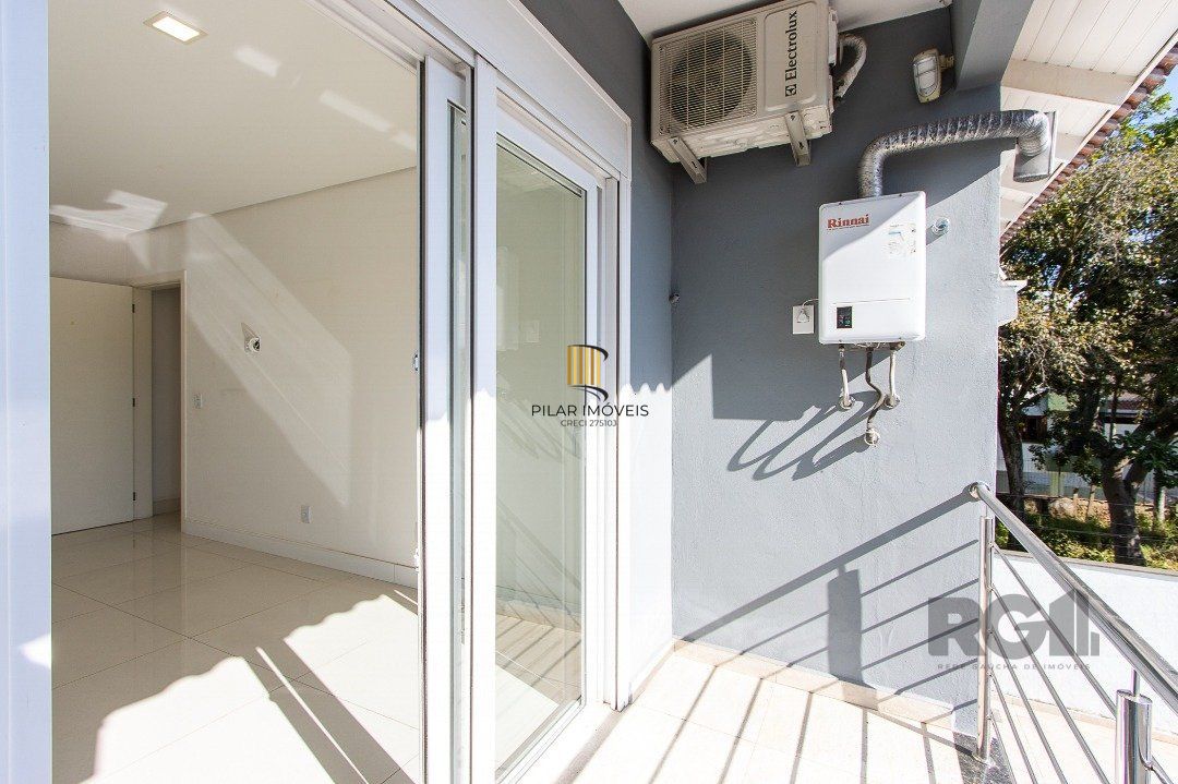Casa 4 dormitórios no bairro Nonoai