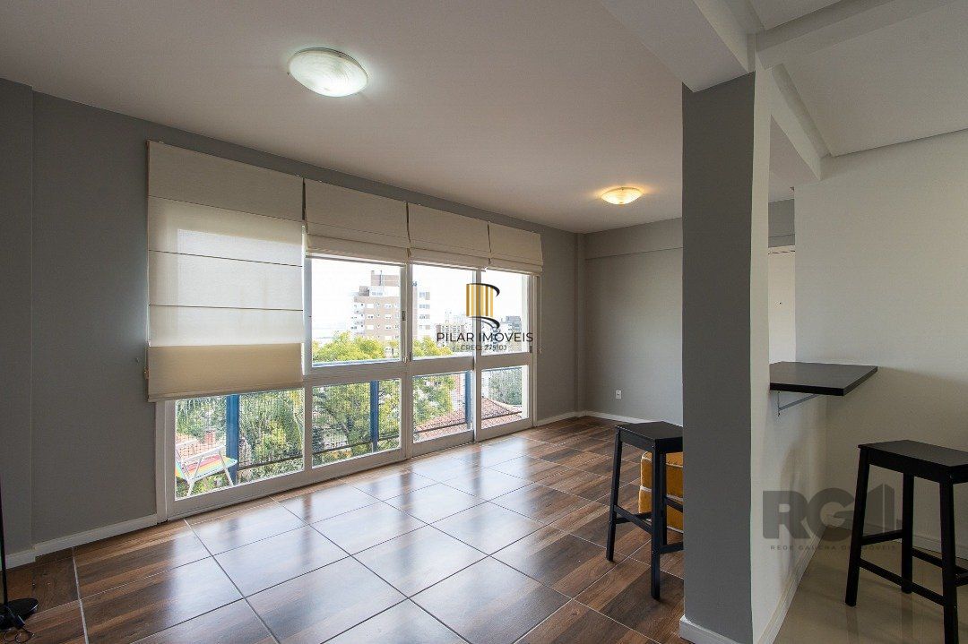 Apartamento com 3 dormitórios na Rua Dr. Barcelos