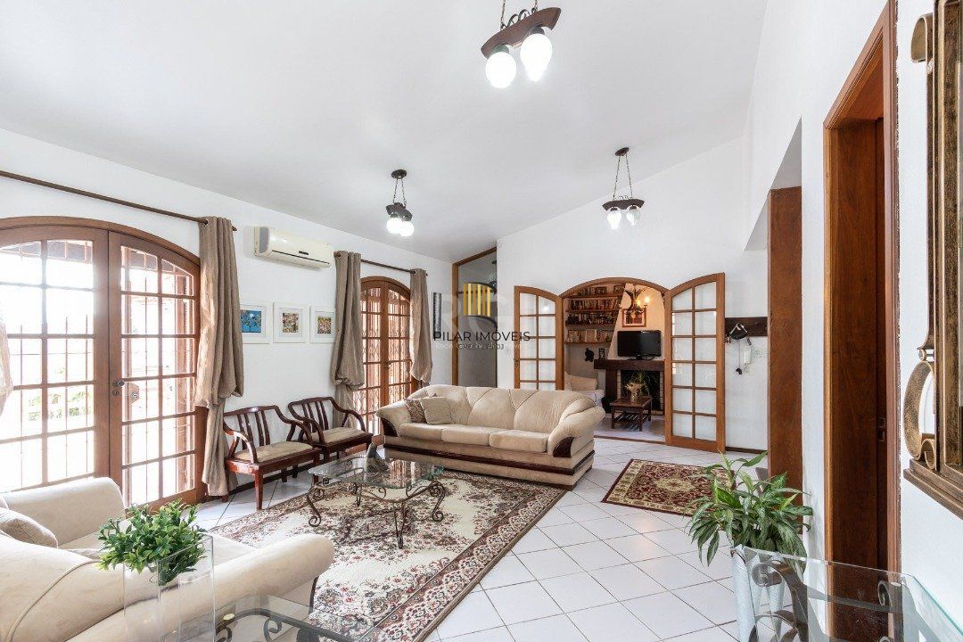 Casa para Venda - 373.1m², 2 dormitórios, Vila Conceição