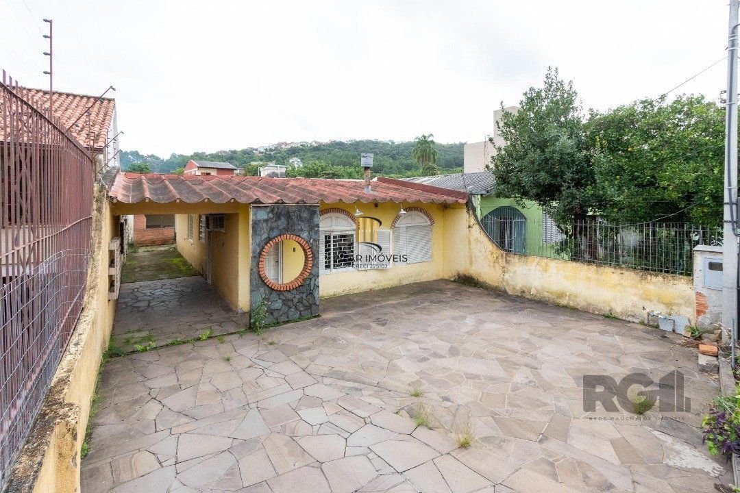 Casa 3 dormitórios no bairro Vila Nova