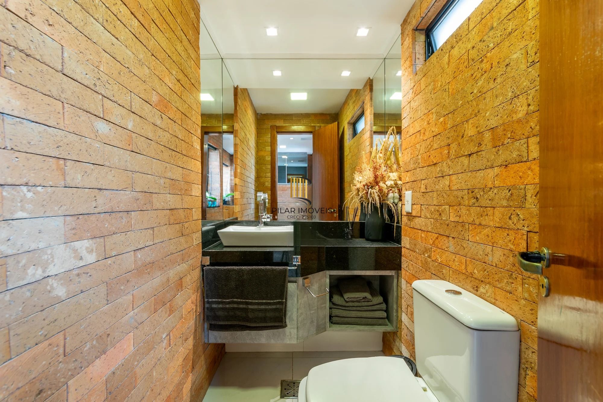 Cobertura com 203m² e 3 dormitórios, 1 suíte, 4 vagas no bairro Higienópolis