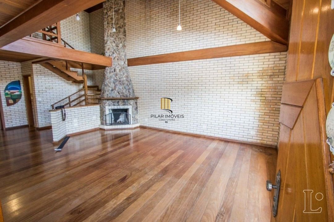 Sobrado à venda com  3 quartos, 1 suite, 4 vagas de garagem - Vila Conceição