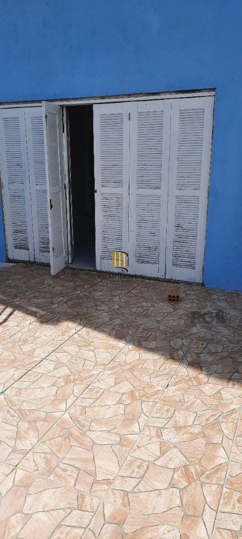 Oportunidade Imperdível: Prédio com 4 Apartamentos, Pátio e 2 Vagas de Garagem - Pilar Imóveis