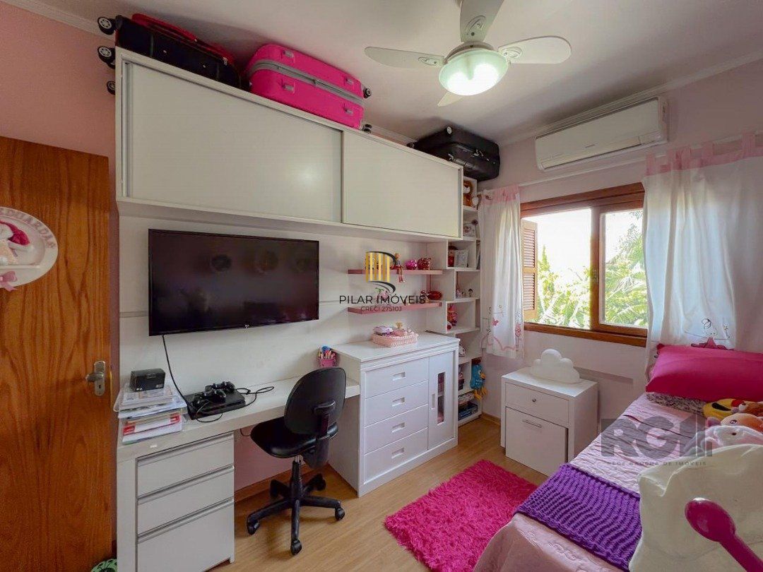 Casa Condominio para Venda - 202m², 3 dormitórios, sendo 1 suites, 2 vagas - Ipanema/ Jardim Verde