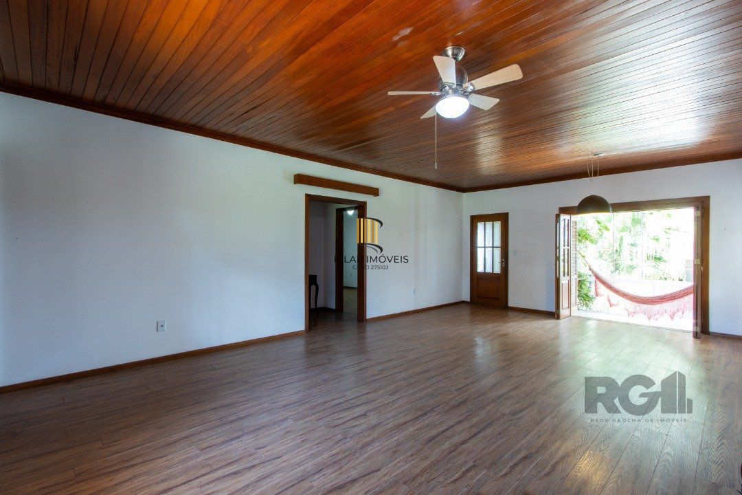 Casa 4 dormitórios no bairro Espírito Santo