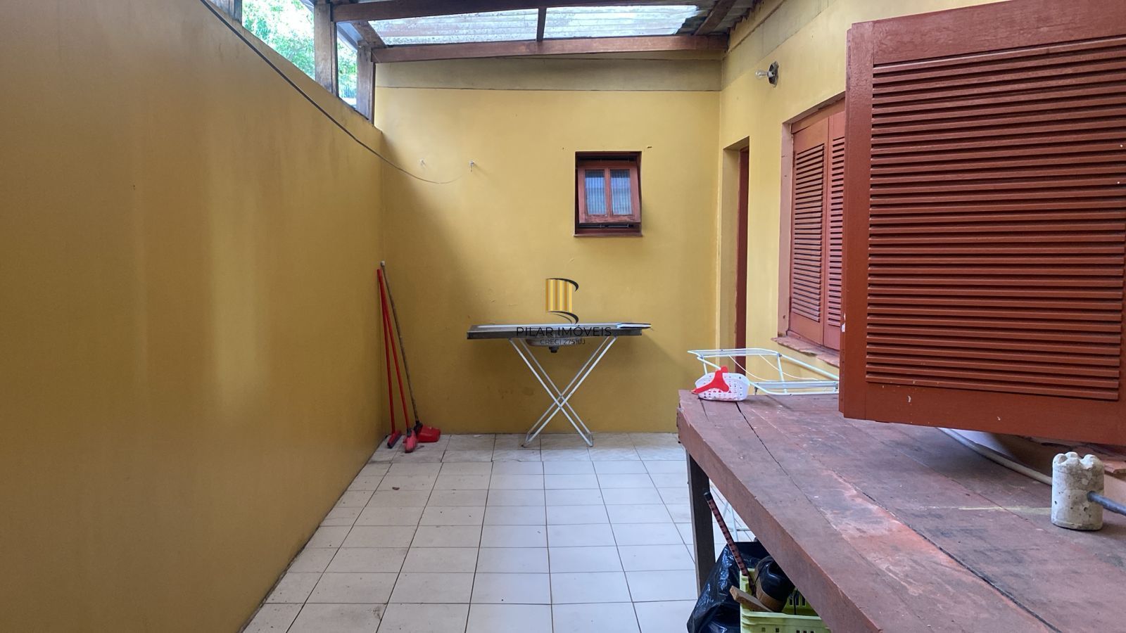 Predio Residencial / Comercial