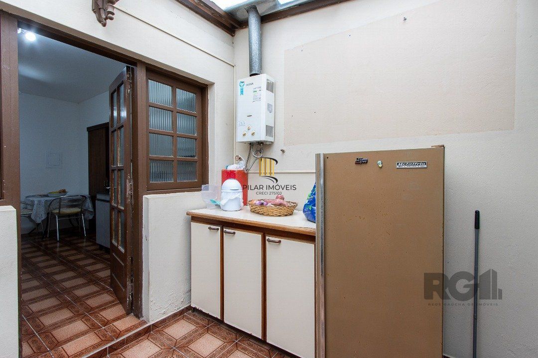 Casa 3 dormitórios no bairro Ipanema