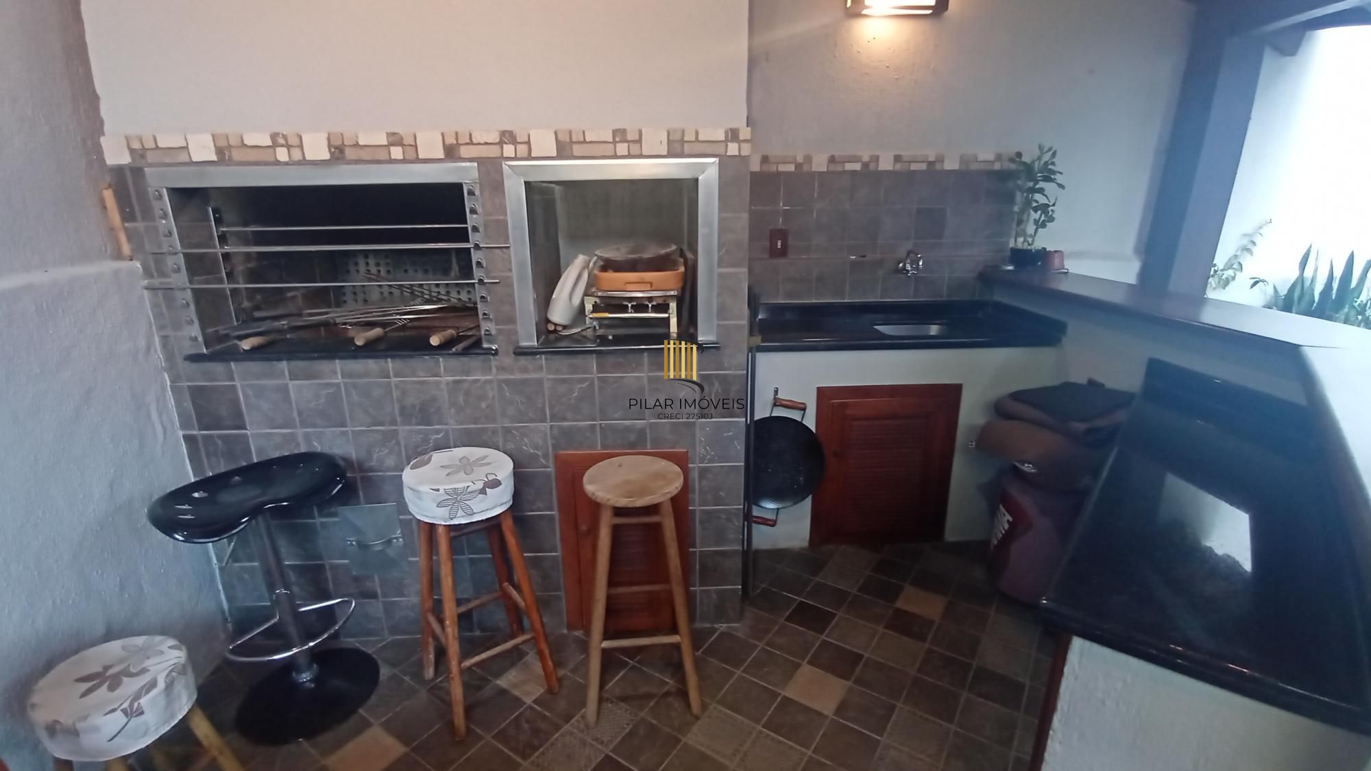 Casa de Condomínio com 3 Suítes, no bairro Tristeza