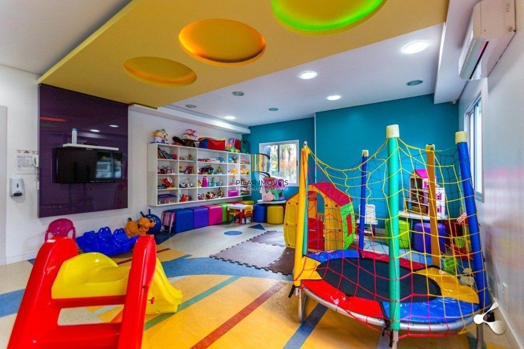 Apartamento de 3 dormitórios, 1 suíte e 2 vagas escrituradas no bairro Tristeza.