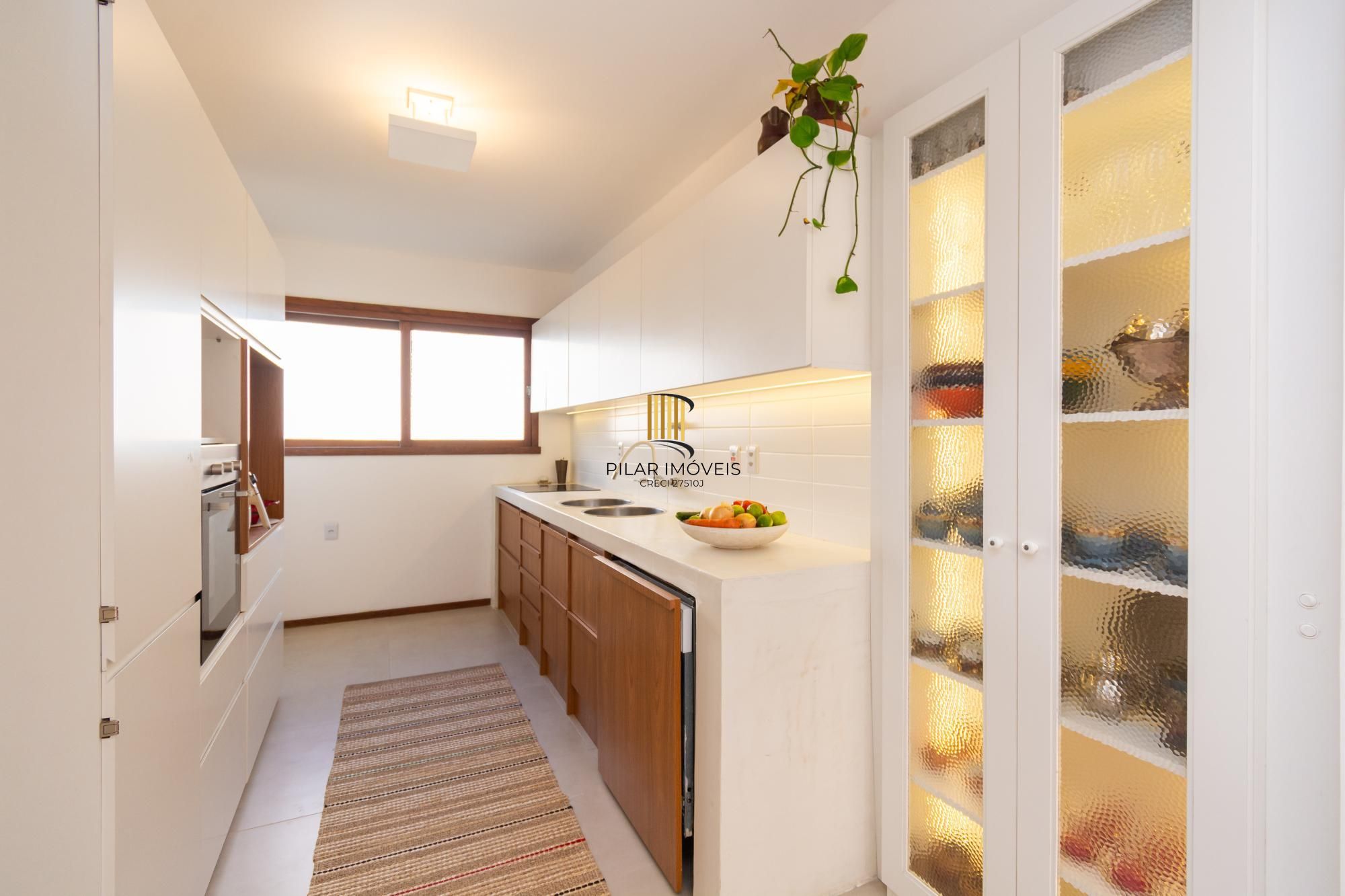 Apartamento com 3 Quartos à venda, 122m² - Petrópolis