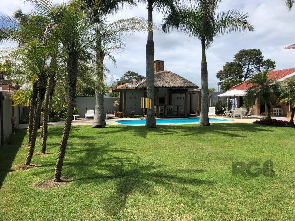 Casa 4 dormitórios no bairro Centro