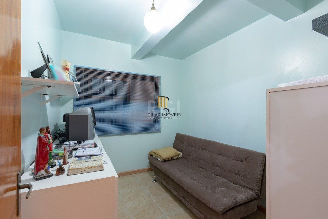 Casa para Venda - 192.18m², 3 dormitórios, sendo 1 suites, 2 vagas - Cristal