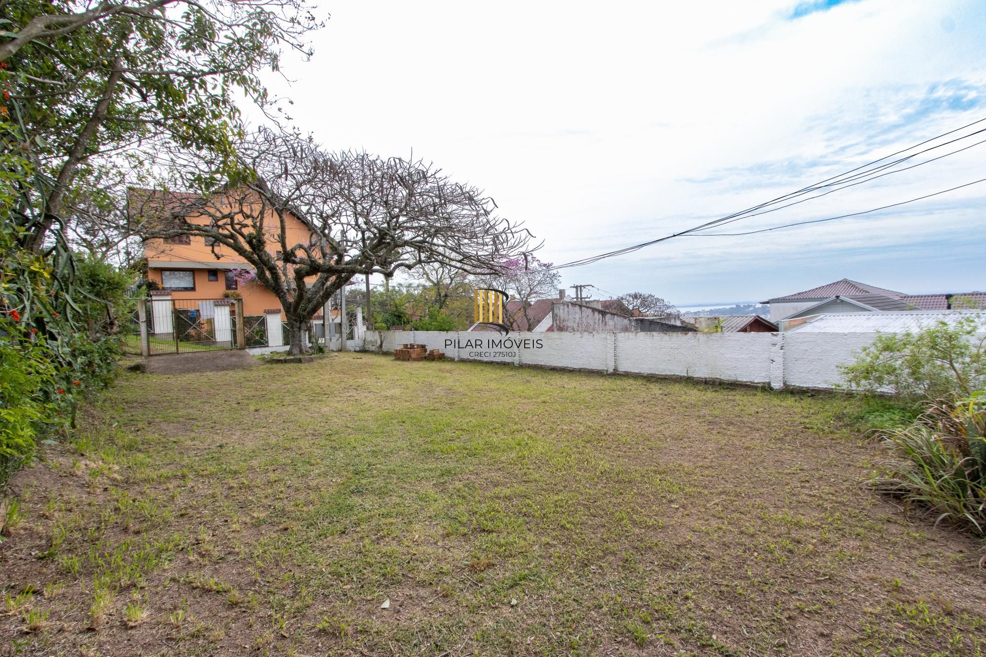 Casa 2 dormitórios no bairro Tristeza