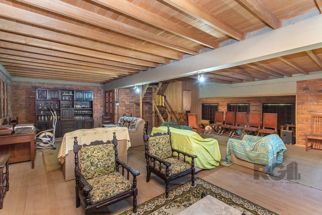 Casa 4 dormitórios, Altos da Vila Nova, Zona Sul, Porto Alegre.