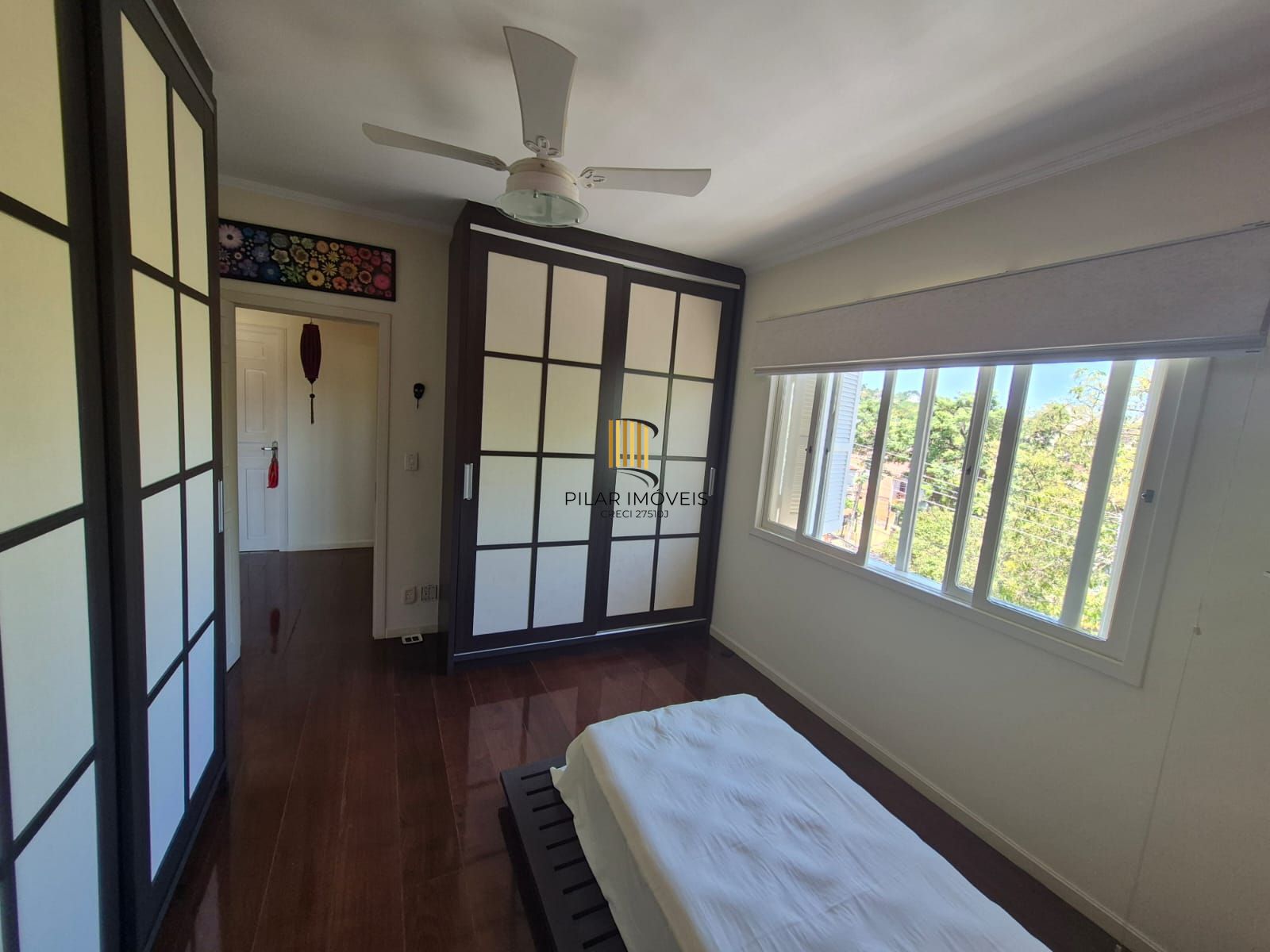 Casa 4 Dormitórios 1 suite 3 banheiros piscina e churasqueira