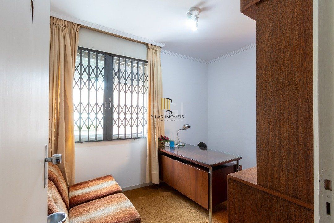 Casa para Venda - 280m², 4 dormitórios, sendo 1 suites, 3 vagas - Vila Assunção